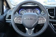 2025 Chrysler Pacifica Select - Photo 11
