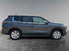 2026 Mitsubishi Outlander ES / AWD - Photo 8