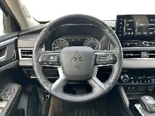 2026 Mitsubishi Outlander ES / AWD - Photo 14