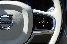 2023 Volvo V90 Cross Country - Photo 13