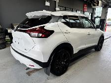 2022 NISSAN Kicks SV Midnight Edition READY to register in AB or - Photo 3