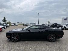 2019 Dodge Challenger Scat Pack 392 / SHAKER! / 6SPD MANUAL! / L - Photo 7