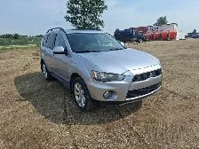 2012 Mitsubishi Outlander ES - Photo 2