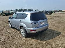 2012 Mitsubishi Outlander ES - Photo 3