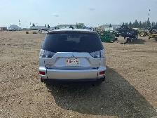 2012 Mitsubishi Outlander ES - Photo 8