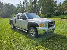 2010 GMC Sierra 1500 - Photo 2