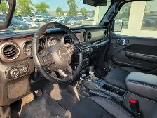 2020 Jeep Wrangler Sport S - Photo 4