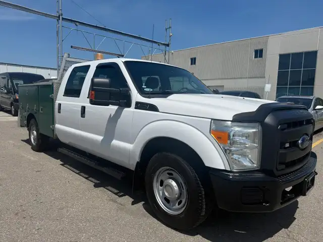 2013 Ford Super Duty F-250 SRW FORD F-250 SERVICE BOX