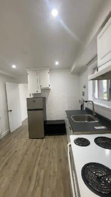 Beautifully Renovated 2½ Apartment for Rent - 900$ - Photo 4
