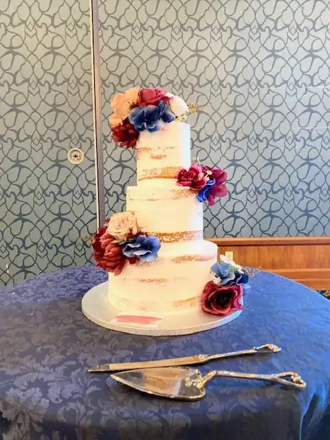 stunning wedding cakes , buttercream cakes, fondant cakes