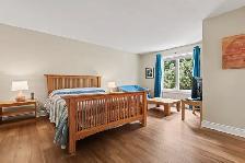Upgraded 3bdrm townhome with fin. bsmt - no rear neighbours - Photo 7