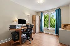 Upgraded 3bdrm townhome with fin. bsmt - no rear neighbours - Photo 9