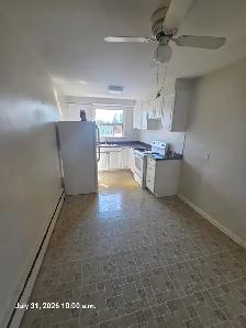 Spacious 2-Bedroom Upper-Level Apartment for Rent - Photo 3