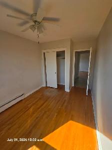Spacious 2-Bedroom Upper-Level Apartment for Rent - Photo 12
