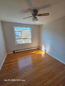 Spacious 2-Bedroom Upper-Level Apartment for Rent - Photo 13