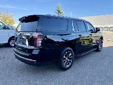 2022 Chevrolet Suburban LT- 8 Passenger - Photo 2