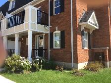 Private Room LADY Tenant @ Mt. Pleasant GO Station Brampton - Photo 9