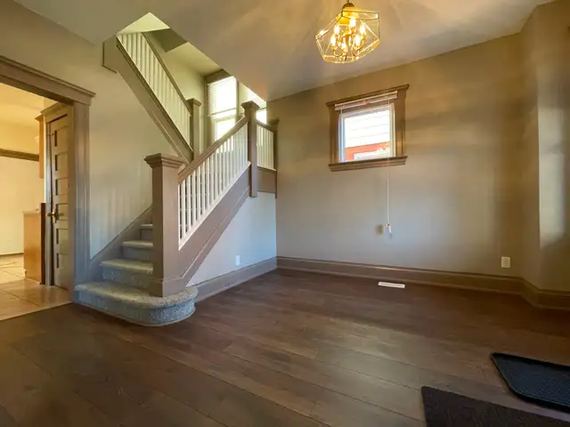 4 Bedroom House For Rent Between Downtown/University of Windsor