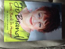 AUTOBIOGRAPHY NEUVE ANGLAISE DE JO BRAND, 311 PAGES: $5.00 - Photo 4