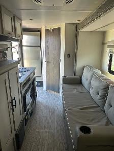 travel Trailer - Photo 7