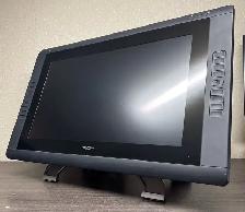 Wacom Cintiq 22HD 22' DTK-2200 Interactive Pen Display