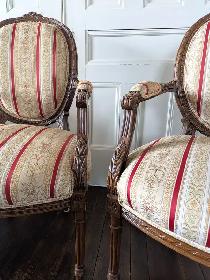 Antique French Louis Arm Chairs - Photo 3