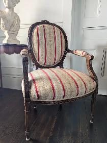 Antique French Louis Arm Chairs - Photo 4