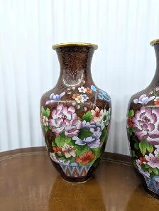 Vintage Vases - Photo 2
