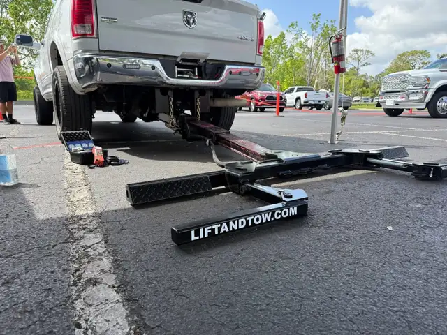 NOW HIRING – TOW TRUCK OPERATOR