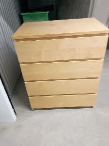Drawer Dresser – Light Wood Finish – Clean and Spacious