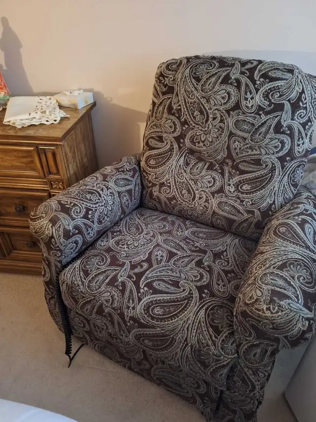 lift chair.  Great conditon.