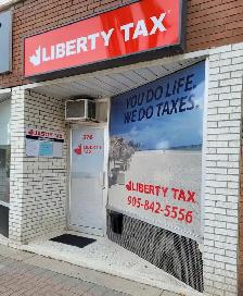 Commercial Office Space / Store for Rent - Photo 2