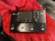 fractal VP4 multi-effect brand new in box