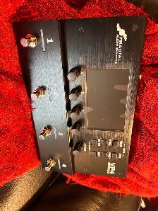 fractal VP4 multi-effect brand new in box - Photo 2