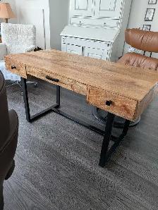 Solid wood deak