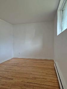 Boisbriand 4 1/2 demi-sous-sol - Photo 10