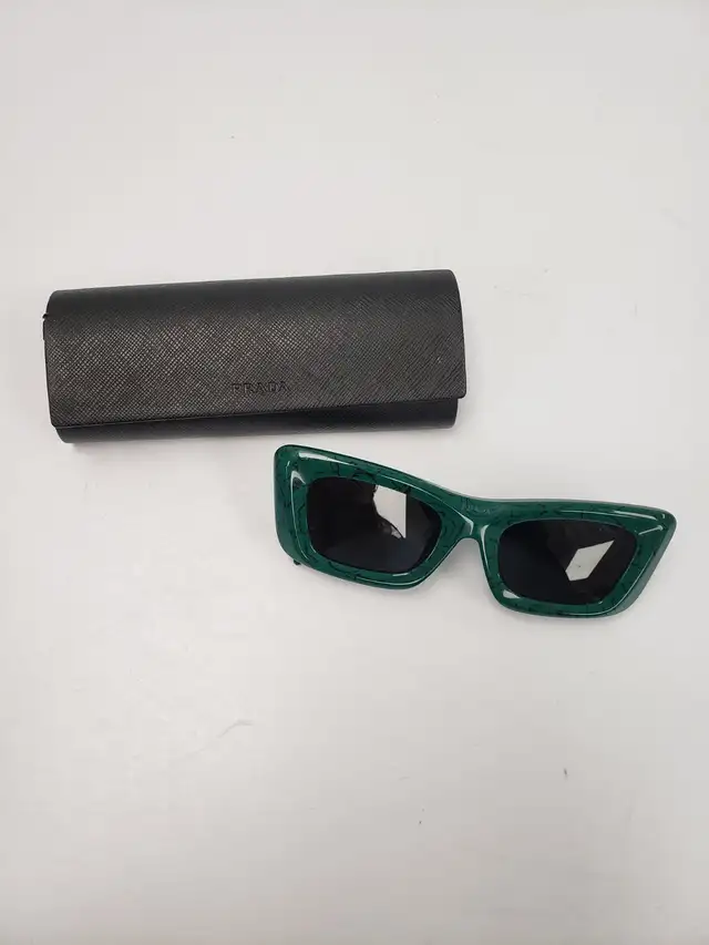 (B1598) Prada SPR12Z-F Sunglasses