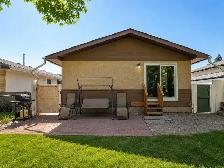 Pet friendly 3-bedroom main floor - Photo 3