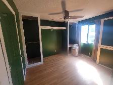 Pet friendly 3-bedroom main floor - Photo 9