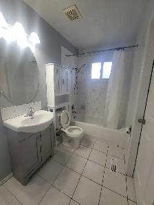 Pet friendly 3-bedroom main floor - Photo 10