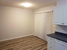 Early September, Bright/Spacious, Townhouse Lakewood Area - Photo 6
