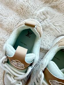 Louis Vuitton Mens Shoes Brand New - Photo 6