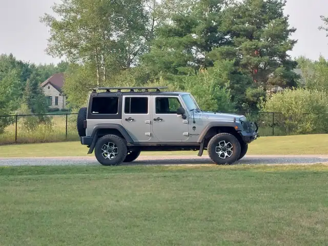 2014 JEEP WRANGLER UNLIMITED SPORT 4-DOOR