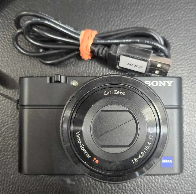SONY  DSC-RX100 CAMERA