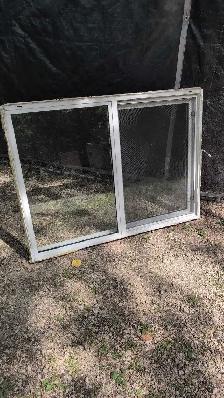 47.5'x35' PVC slider window - Photo 2