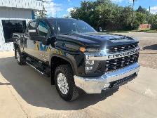 2020 Chevrolet Silverado 2500HD LT - Photo 4