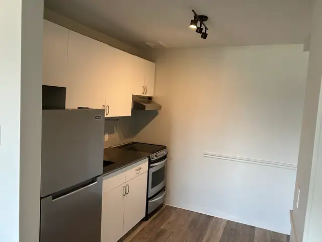 October 1st - One Bedroom Apartment Available