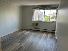 October 1st - One Bedroom Apartment Available - Photo 2