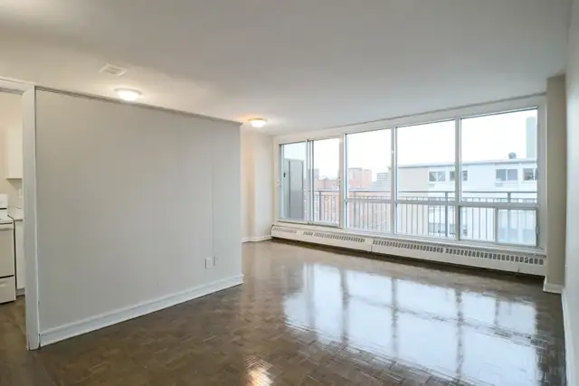 ONE MONTH FREE!    1 Bed Sandy Hill! - Ottawa U/Downtown/Market