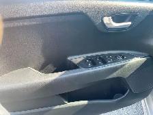 2023 Kia Rio 5 LX  WITH HD RADIO! - Photo 17